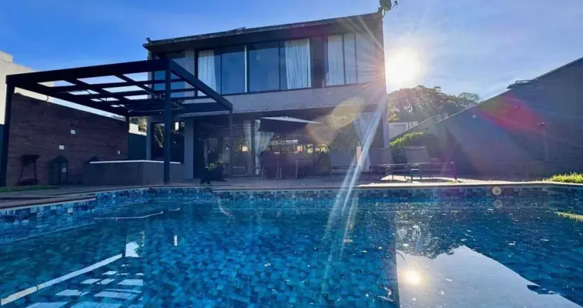 Casa de Condomínio para alugar em Condomínio Alphaville Iii de 265.00m² com 3 Quartos, 1 Suite e 8 Garagens