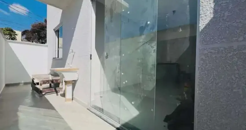 Apartamento à venda no bairro Letícia em Belo Horizonte/MG