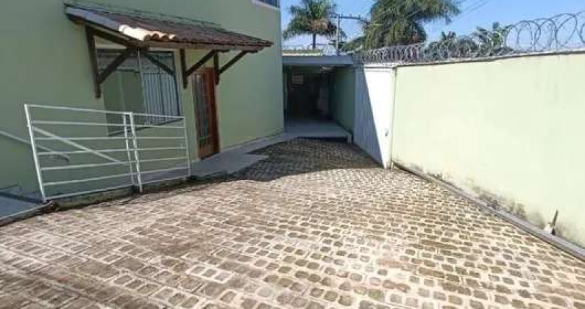 Casa à venda no bairro Parque Xangri-Lá em Contagem/MG