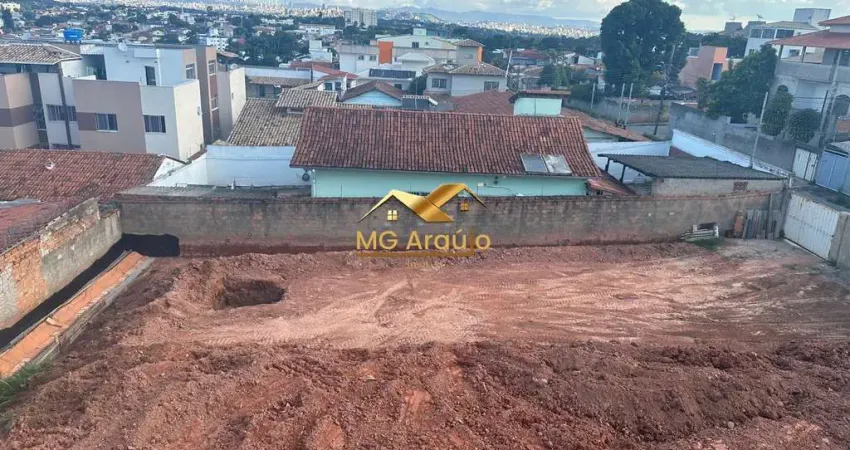Terreno à venda na Rua Egito, Jardim Leblon, Belo Horizonte