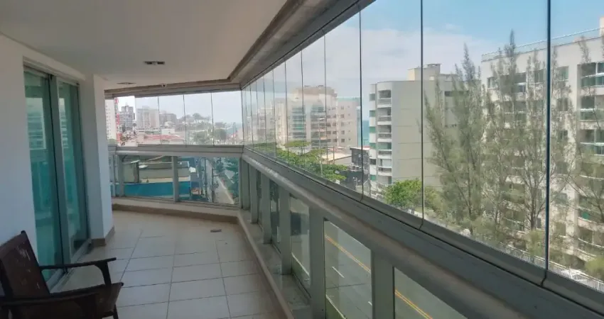 Vendo apartamento com 180m2 vista mar em Macaé  próximo da Petrobrás