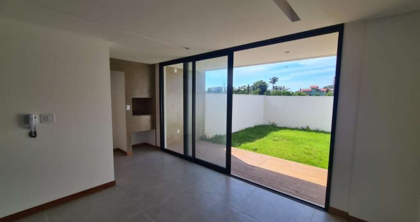 Casa com 3 quartos à venda na Rodovia Francisco Magno Vieira, 4767, Campeche, Florianópolis