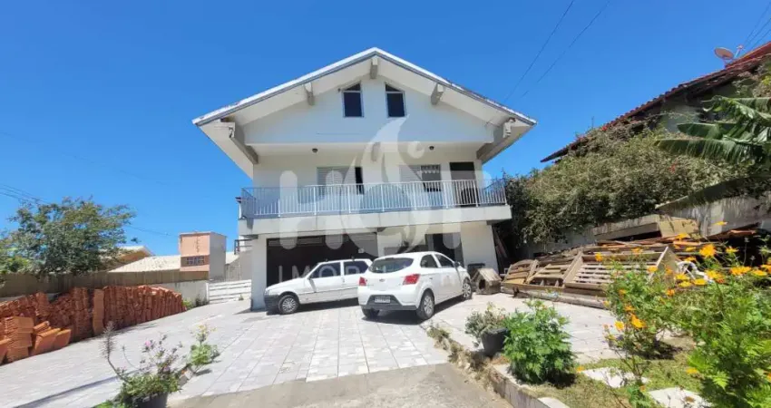 Casa com 3 quartos à venda na Servidão das Pitangas, 313, Campeche, Florianópolis