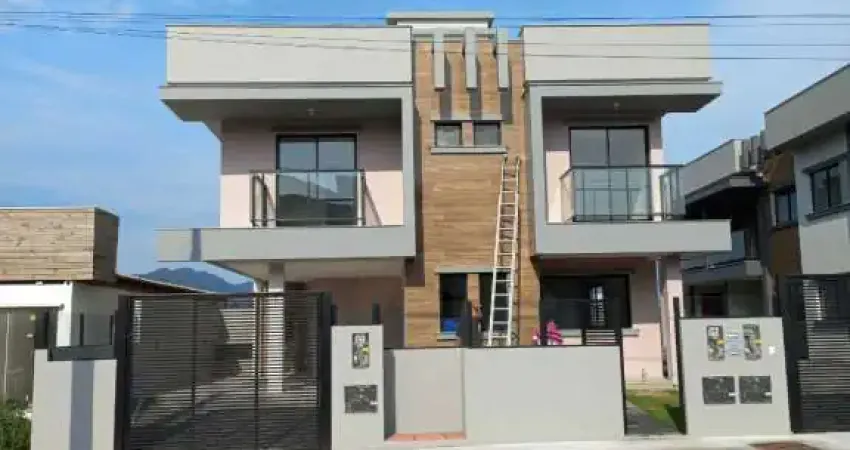 Casa com 3 quartos à venda na Rua Olavo Juvenal Ramos, 7, Campeche, Florianópolis