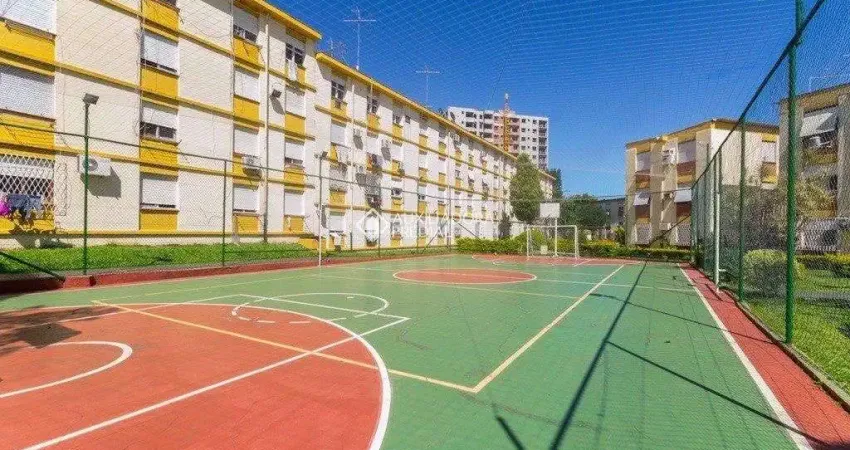 Apartamento com 3 quartos à venda na Rua Roque Calage, 280, Passo da Areia, Porto Alegre