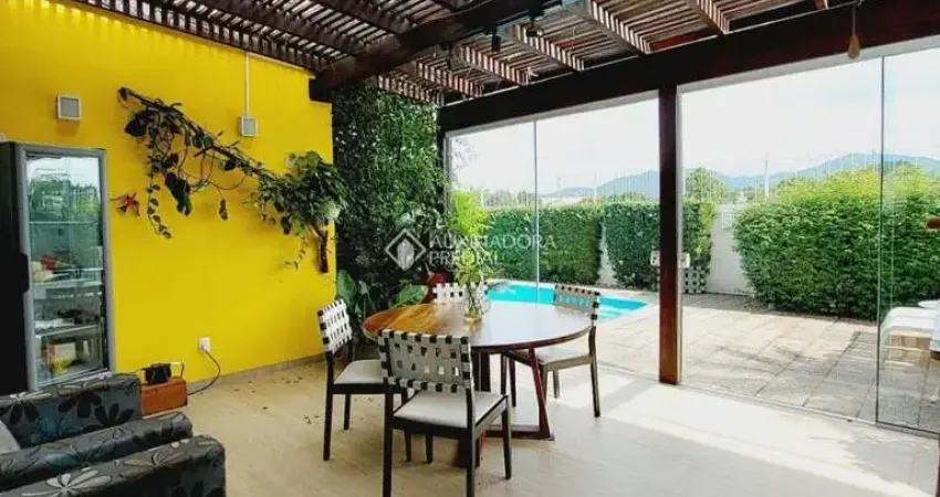 Casa com 3 quartos à venda na Rua Marinas do Campeche, 228, Campeche, Florianópolis