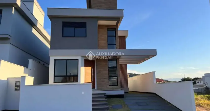 Casa com 4 quartos à venda na Avenida Itamarati, 25, Rio Tavares, Florianópolis