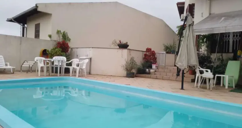 Casa com 3 quartos à venda na Rua Tenente Joaquim Machado, 185, Capoeiras, Florianópolis