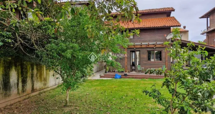Casa com 3 quartos à venda na Rua Jardim dos Eucaliptos, 1969, Campeche, Florianópolis