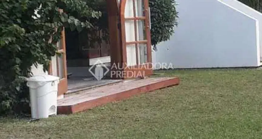 Casa em condomínio fechado com 2 quartos à venda na Avenida Tom Traugott Wildi, 804, Praia Brava, Florianópolis