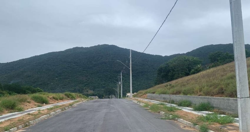 Terreno à venda na Rua Manoel Petronilho da Silveira, 0111, São João do Rio Vermelho, Florianópolis