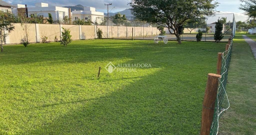 Terreno em condomínio fechado à venda na Rua Camarinhas, 111, Campeche, Florianópolis
