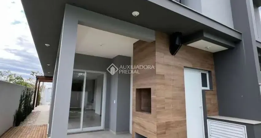 Casa com 3 quartos à venda na Rua Valdeci Izidro da Silveira, 215, Ribeirão da Ilha, Florianópolis