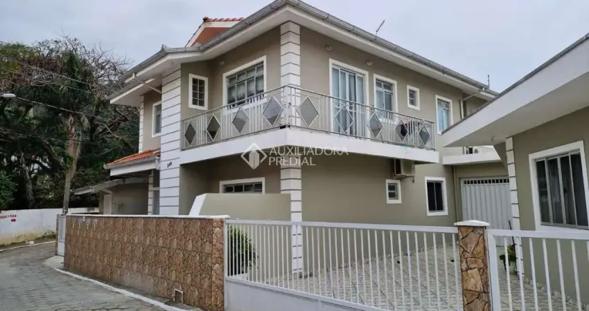 Casa com 10 quartos à venda na Manoel Vidal, 200, Pântano do Sul, Florianópolis