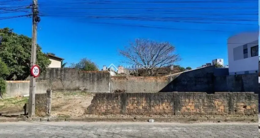 Terreno à venda na Rua Fidélis Govoni, 665, Campeche, Florianópolis