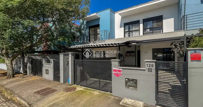 Casa com 3 quartos à venda na Rua Canela Amarela, 126, Ribeirão da Ilha, Florianópolis