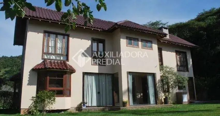 Casa em condomínio fechado com 6 quartos à venda na Estrada Francisco Thomas dos Santos, 6422, Ribeirão da Ilha, Florianópolis