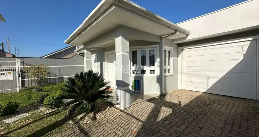 Casa com 3 quartos à venda na Regina Schí¤fer Augustin, 40, Senai, Montenegro