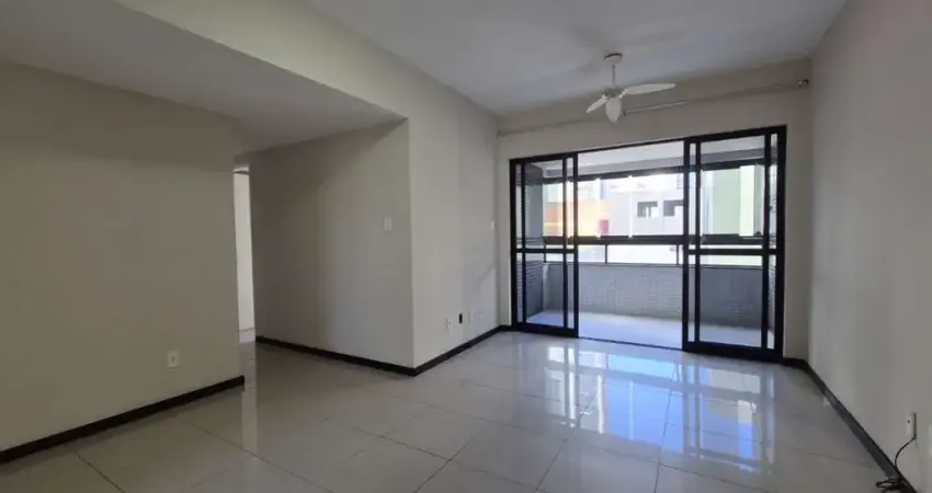 Apartamento com 3 quartos à venda na Rua Rodrigues Dórea, Armação, Salvador