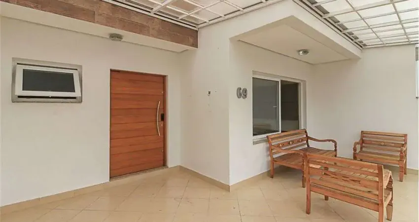 Casa em condomínio fechado com 3 quartos à venda na Rua Eroni Soares Machado, 300, Hípica, Porto Alegre