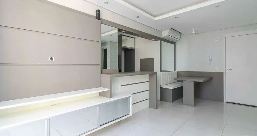 Apartamento com 2 quartos à venda na Rua Walton Pontes Carpes, 39, Vila Nova, Porto Alegre