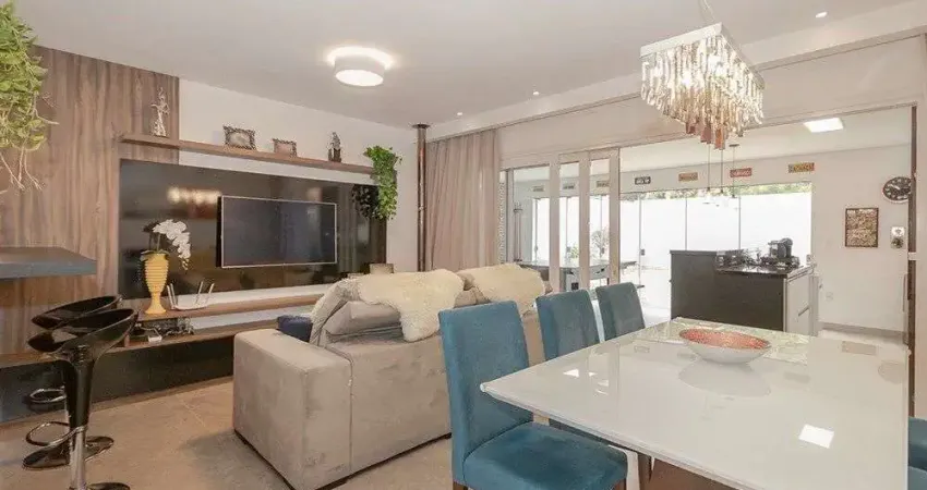Casa em condomínio fechado com 3 quartos à venda na Rua José Elias Flores, 510, Lomba do Pinheiro, Porto Alegre