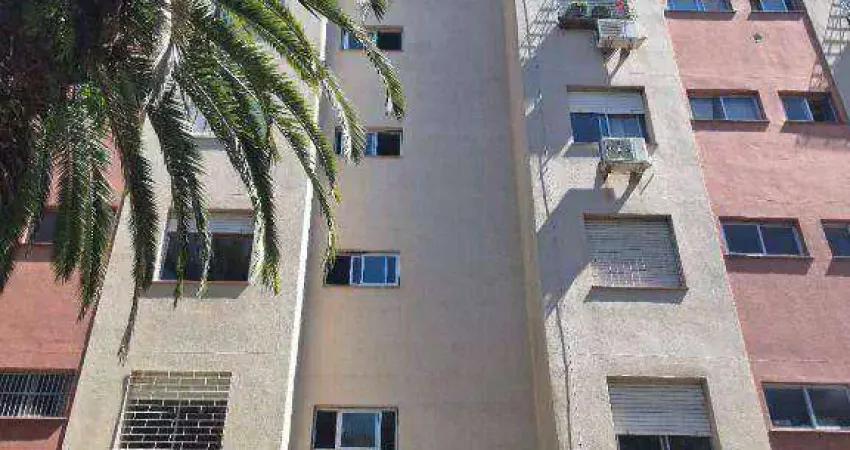 Vendo apartamento todo reformado , sito a rua otávio santos esquina com avenida protásio alves
