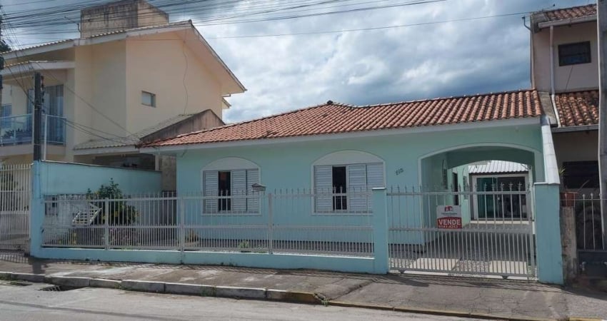 Casa para Venda em Biguaçu, Universitário, 3 dormitórios, 1 suíte, 3 banheiros, 3 vagas