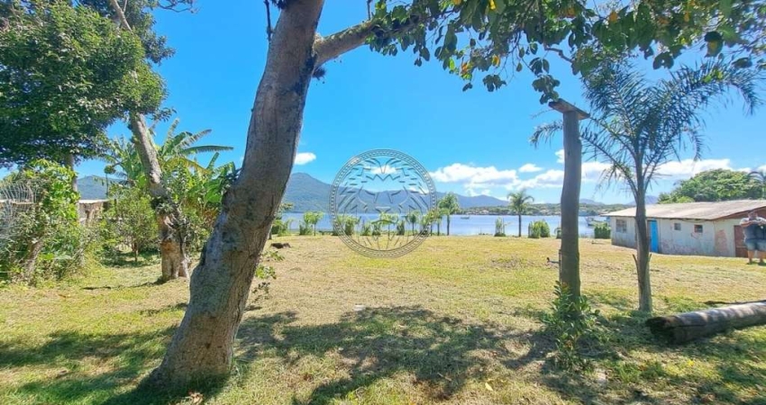 Casa com 3 quartos à venda na Barra da Lagoa, Florianópolis 