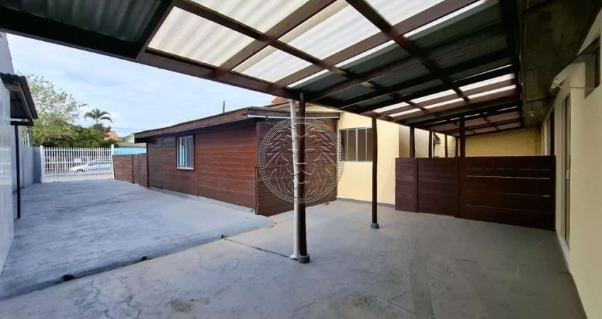 Casa com 2 quartos para alugar no Carianos, Florianópolis 