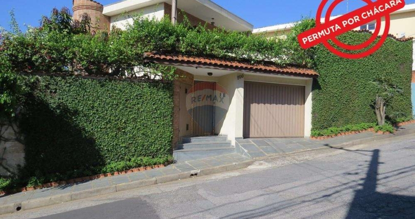 Belissímo sobrado de 182 m², com 3 quartos, 2 banheiros, quintal, região privilegiada na Z. Norte de SP