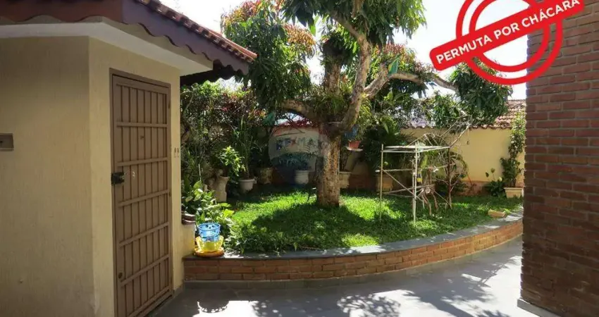 Belissímo sobrado de 182 m², com 3 quartos, 2 banheiros, quintal, região privilegiada na Z. Norte de SP