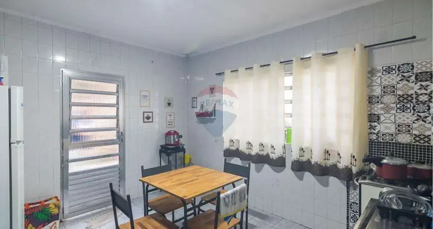 Oportunidade! Sobrado com 2 casas em terreno de 125 m² – Ideal para famílias grandes ou investimento em Santo André