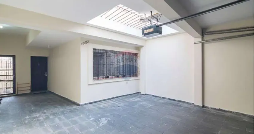 Casa ampla com 262 m² construídos – 4 dormitórios, suíte máster e espaço gourmet com churrasqueira