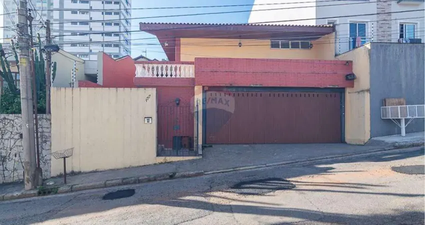 Atenção! Imóvel Comercial para Locação – Ampla Casa Térrea com 303 m² na Vila Bastos, Santo André – Espaço, Estrutura e Localização Privilegiada!