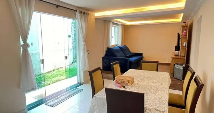 Casa com 3 dormitórios à venda, 200 m² por R$ 290.000,00 - Parque Guarani - Juiz de Fora/MG