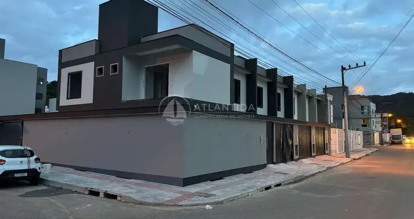 Casa com 2 quartos à venda no Rio Pequeno, Camboriú 