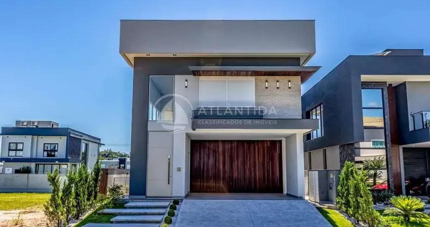 Casa com 4 quartos à venda no Santa Regina, Camboriú 