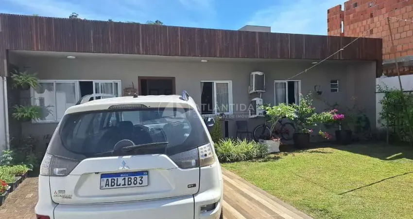 Casa mobiliada com 3 dormitórios sendo 1 suíte - terras altas - camboriú