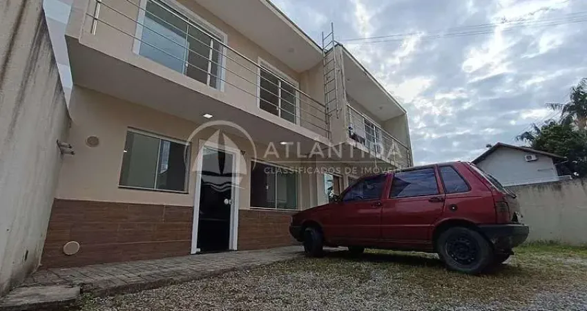 Casa com 2 quartos à venda no Rio Pequeno, Camboriú 