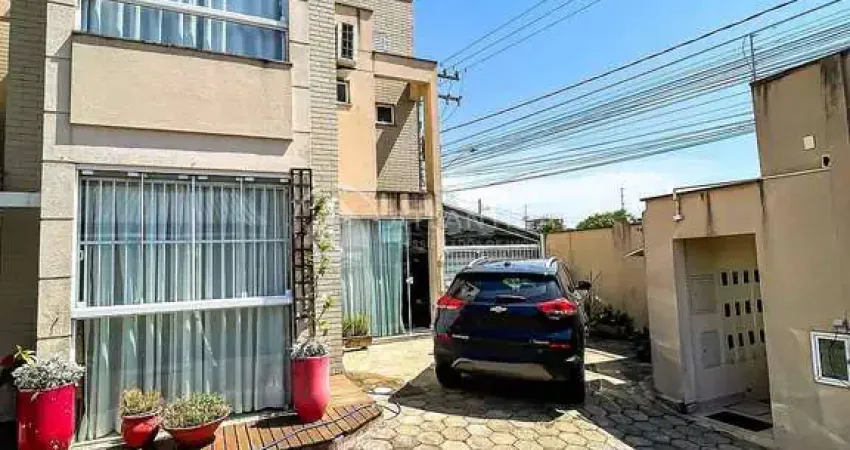 Casa em condomínio fechado com 3 quartos à venda no Centro, Camboriú