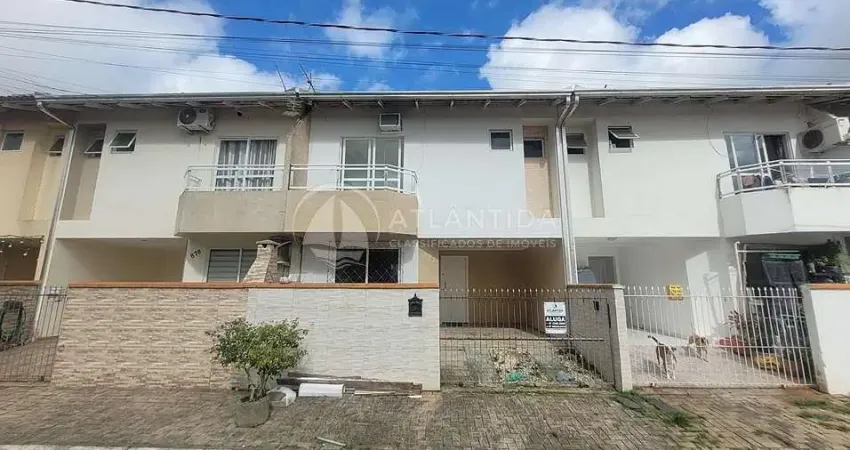 Casa com 3 quartos à venda no Centro, Camboriú 