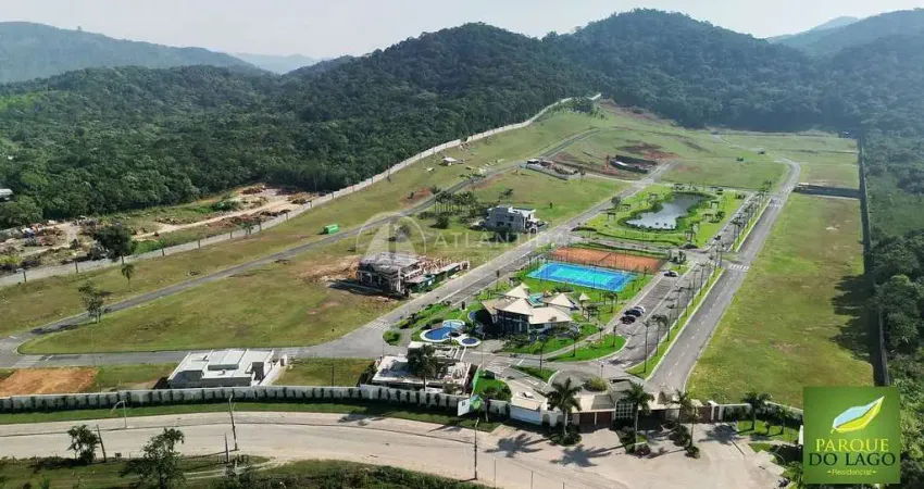 Terreno em condomínio fechado à venda no Rio do Meio, Camboriú 