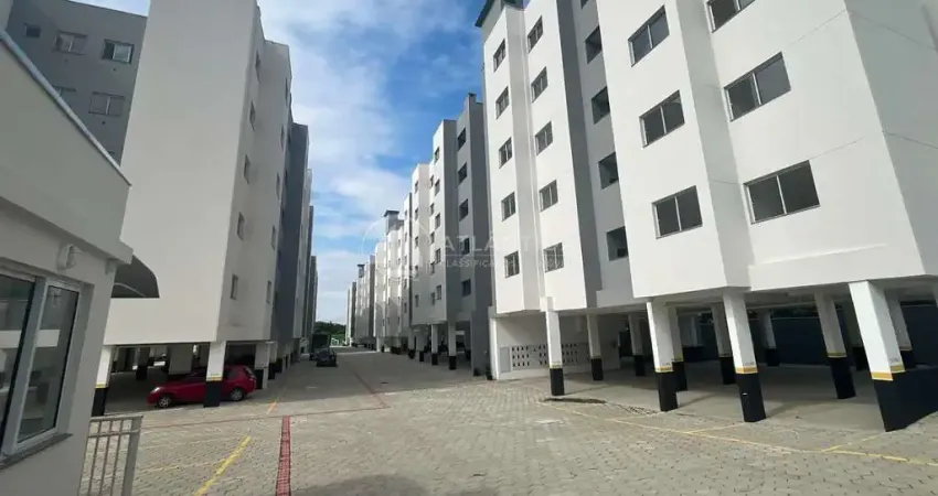 Apartamento 2 dormitórios em condomínio com lazer- Cedro - Camboriú