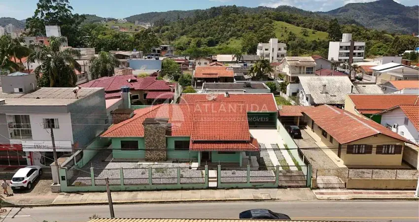 Terreno comercial à venda no Centro, Camboriú 