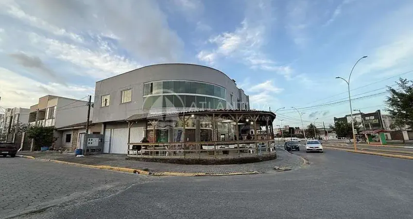 Apartamento com 3 quartos para alugar em Santa Regina V, Camboriú