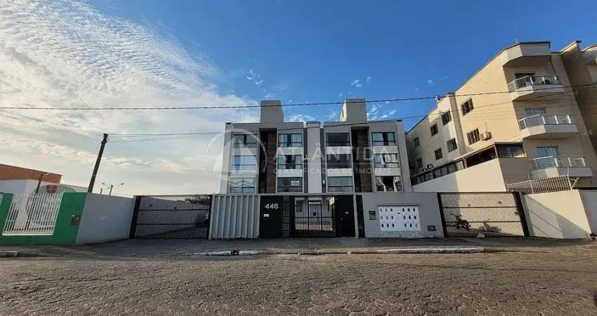 Apartamento térreo semi mobiliado com 2 dormitórios (sendo 1 suíte) no centro - camboriú