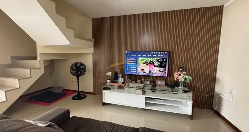 Casa com 3 quartos à venda no Lagoa, Macaé