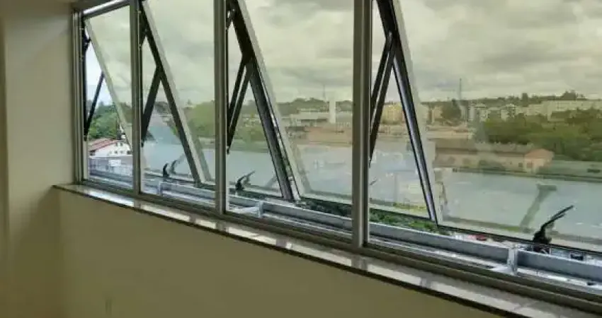 Sala comercial para alugar na Avenida Centenário, 585, Passo das Pedras, Gravataí