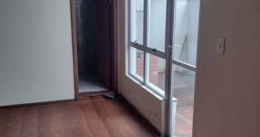 Sala comercial para alugar na Avenida Baltazar de Oliveira Garcia, 225, São Sebastião, Porto Alegre